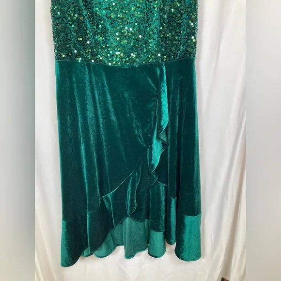 NWOT St Patrick Day Dress Tells Emerald Green High Low Sequin Velvet Dress 2XL - Picture 2 of 6
